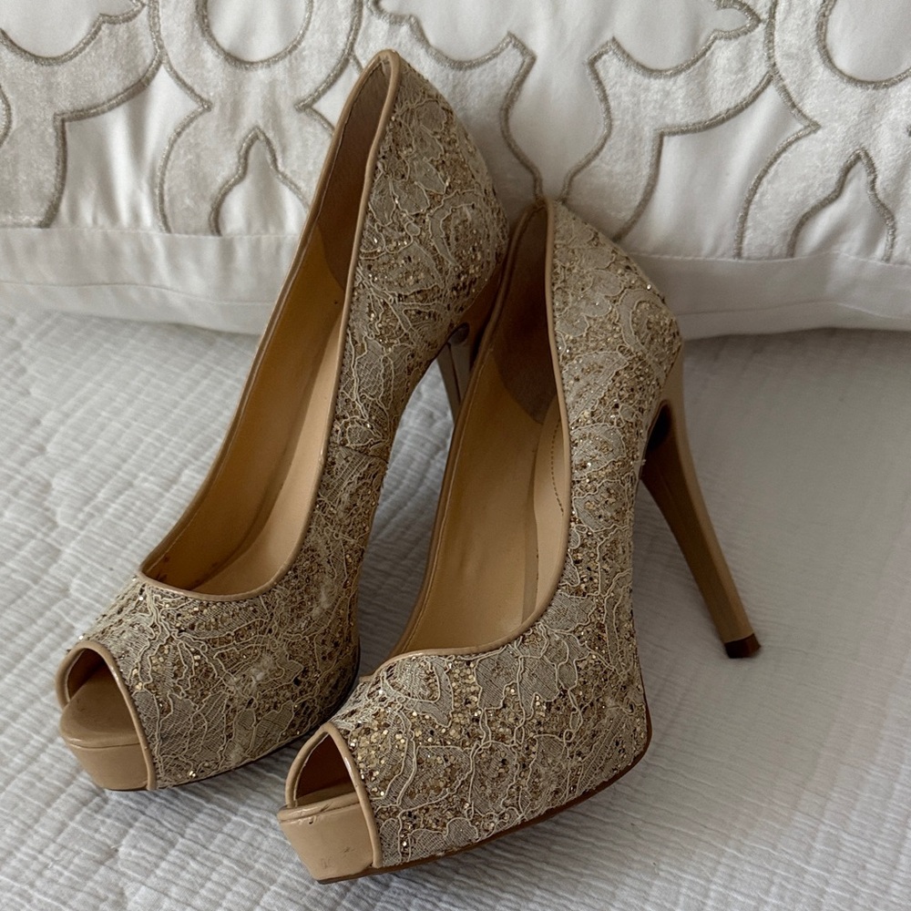 Guess Beige Lace Peep-Toe Heels